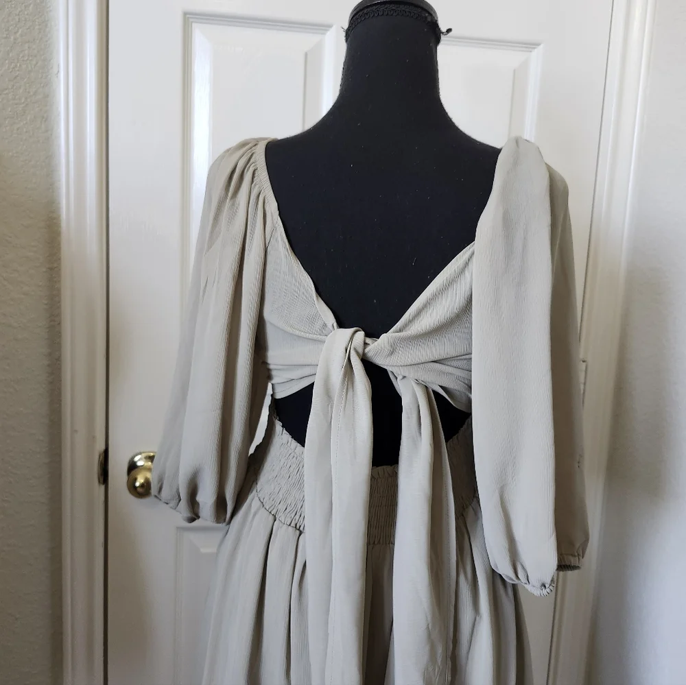 Light Gray Ruffle-Hem Midi Dress - Brand Unspecified